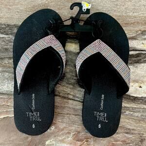 💎Cushion Sole Bedazzled Sandals- Size 6-NEW💎